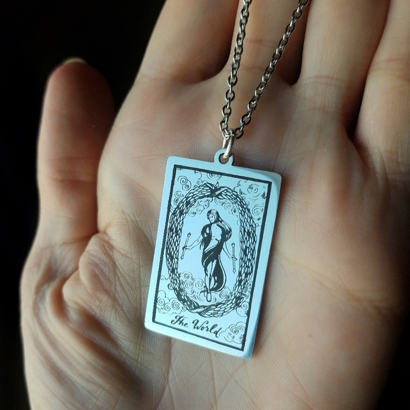 🖤 The World- Stainless Tarot Card Necklace - Picture 2 of 6